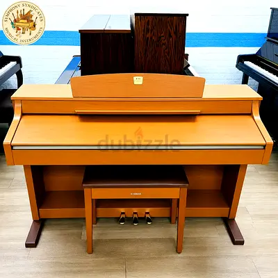 Yamaha Clavinova CLP 330 Digital Piano | Warm Cherrywood Finish
