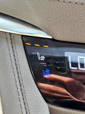 2023 Cadillac XT5 photo 12