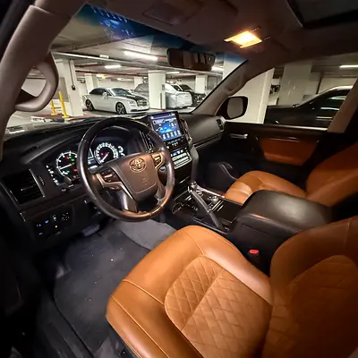 صورة 6 لـ 2021 Toyota LAND CRUISER