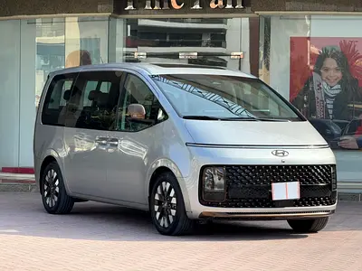 2023 Hyundai STARIA photo 8
