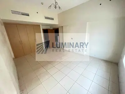 Low price- well maintained- gym pool- parking -balcony