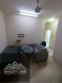 Fully furnished 2bhk with 2 washroom balcony family building available in al yarmook rent 2500