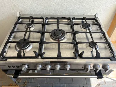 5 Burner Cooker Gas/Electric Oven