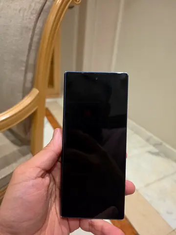 Samsung Galaxy Z Fold 6 / large screen foldable phone - good condition