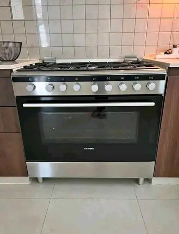Siemens 90 cm gass cooking range 5 burnr gass stove new model