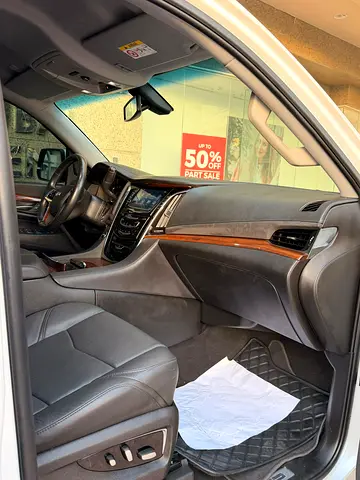 صورة مصغرة 11 لـ 2017 Cadillac ESCALADE