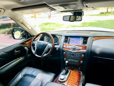 2016 Infiniti QX80 — фото 15