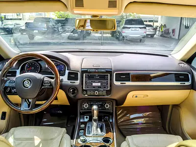 2015 Volkswagen TOUAREG 照片 9