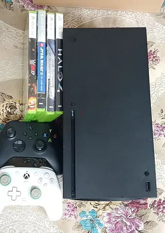Xbox series x 2 controller 4 games