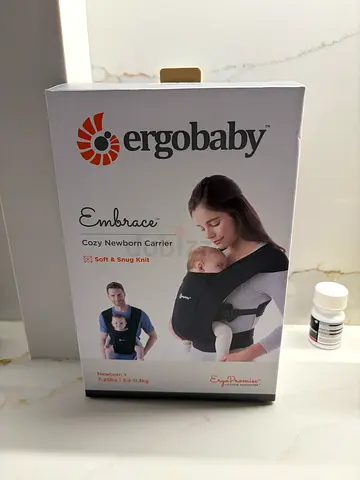 Ergobaby Embrace Cozy Newborn Carrier - Black (Like New)
