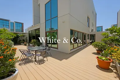 Partially Upgraded | Corner Unit | VOT