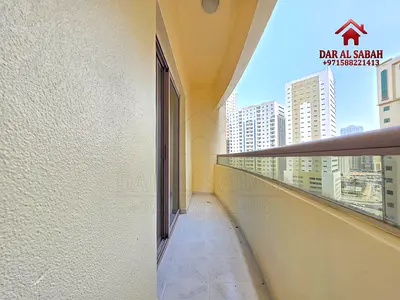 HUGE SIZE 2BHK WITH BALCONY•FAMILY BUILDING•JUST OPPOSITE SIDE OF SAHARA MALL•IN 42K ONLY