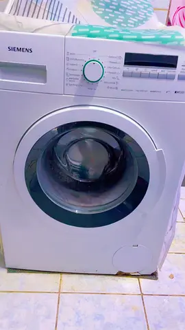 Siemens front-load washing machine 7KG / 1000 RPM varioPerfect A+++ iQ300 good working condition