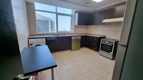 Master room available for rent in tecom near Dubai internet city metro