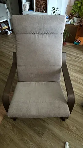 Ikea poang Brand new Comfortable beige fabric lounge chair with wooden arms