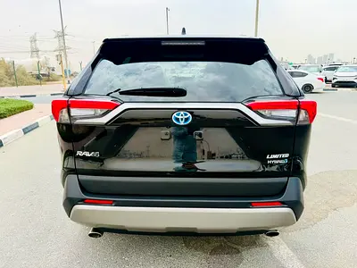 2023 Toyota RAV 4 — фото 13