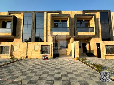 No annual fees, modern 5-bedroom townhouse, freehold