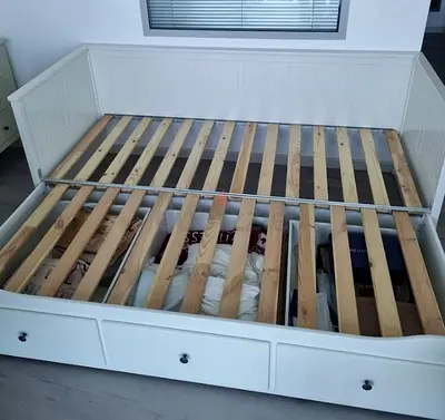 Ikea hemness daybed with ikea 2 mattress - Like new