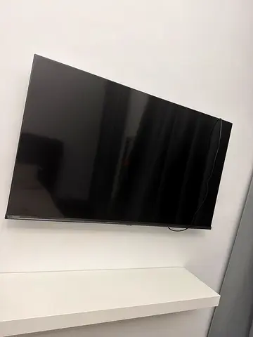 Flat panel LED TV -  (screen only, good condition)