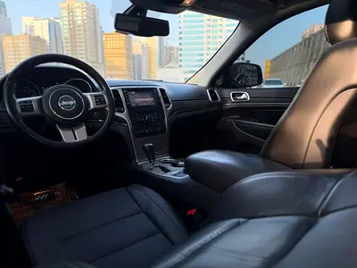 صورة 5 لـ 2012 JEEP GRAND CHEROKEE