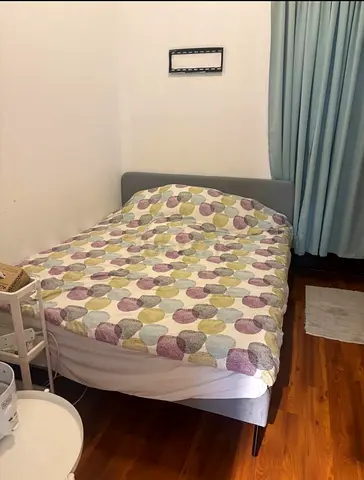 Double bed with upholstered headboard - good condition Ikea