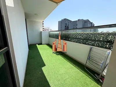 Luxurious apartment in the heart of community!!!