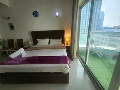 Ensuite Master Bedroom with attached Balcony next to Marina Walk