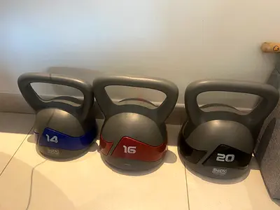 Set of 3 Vinyl-Coated Kettlebells - 14kg, 16kg, 20kg