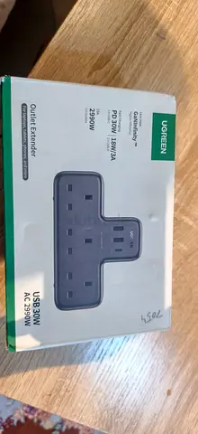 UGREEN 3-Outlet UK Power Strip with 2 USB Ports (AC 250V, 30W)