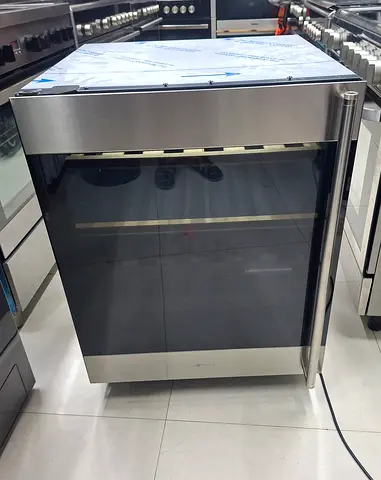 Smeg latest model built-in wine fridge almost new