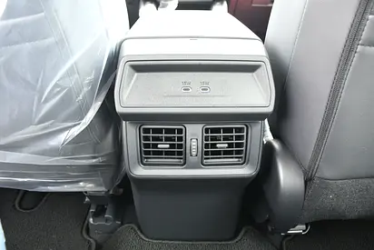 2026 Toyota RAV 4 — фото 13