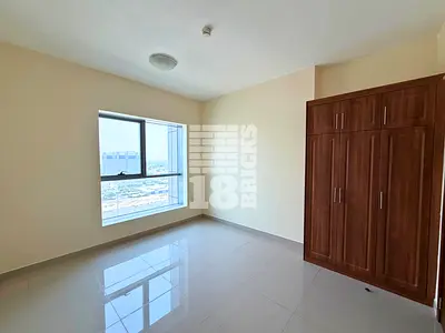 Spacious 2 Bed Unfurnished Ready to Move In