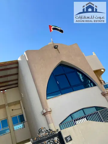 فيلا مفروشة للإيجار في الرفاعة | 4 غرف ماستر | حوش وجلسة خارجية | 120,000 درهم | 3 دفعات
