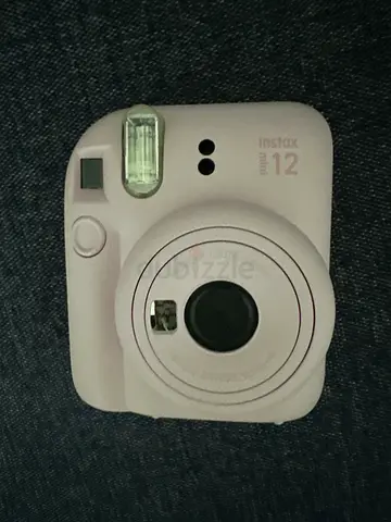 Fujifilm Instax Mini 12 Like New (With receipt, original box and 9 films inside!)