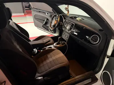 صورة 2 لـ 2015 Volkswagen BEETLE