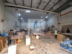 Warehouse in good location for urgent lease !!
