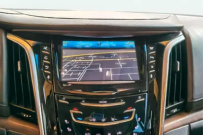 2015 Cadillac ESCALADE — миниатюра 14