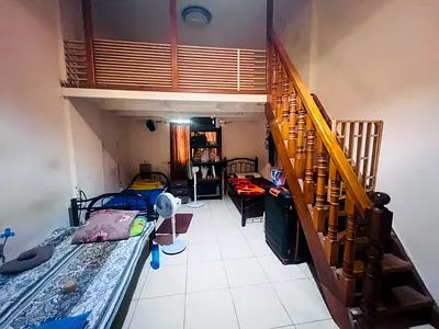 Executive bed space available for bachelor