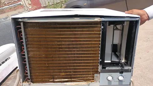 Gree window ac for sale almost new condition