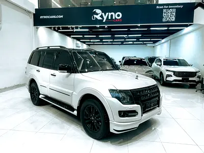 AED 1,200 // 20%DP // 2020 Mitsubishi Pajero 3.8L V6 Signature Edition