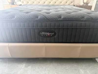 Intercoil mattress 8 months old