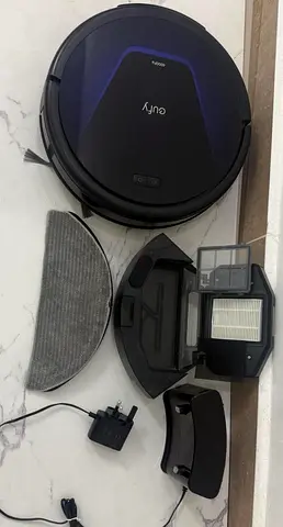 Eufy G50 Hybrid RoboVac (robot vacuum) with accessories - working condition