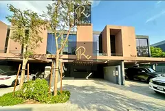 DISTRESSED SALE | 3BR Middle Unit | All Master Rooms | Freehold