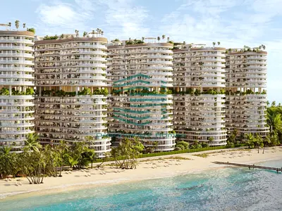 BEACH ACCESS | WATERFRONT VIEWS | BEST PRICE | LUXURY STUDIO