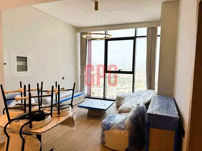 High-Floor 1BR | Seslia Tower | Skyline View | Furnished