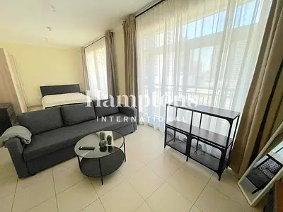 Studio newly Furniture Upgraded Podiam Vacant