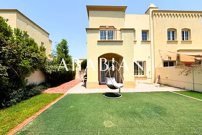 Fully Renovated | 4E | Lake View | Vacant October