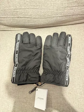 Balmain black insulated winter gloves - new with tag