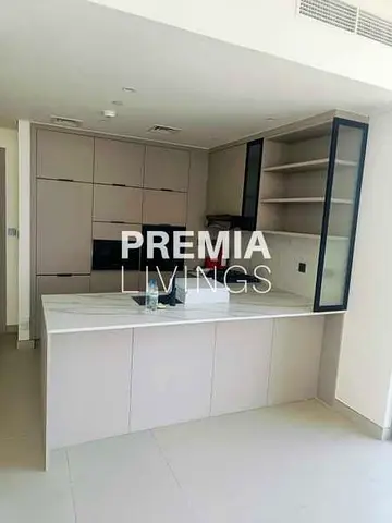 1BR Apartment | Hadley Heights | Balcony & City View