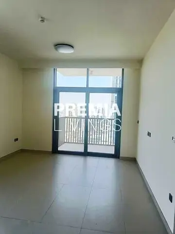 1BR Apartment | Hadley Heights | Balcony & City View